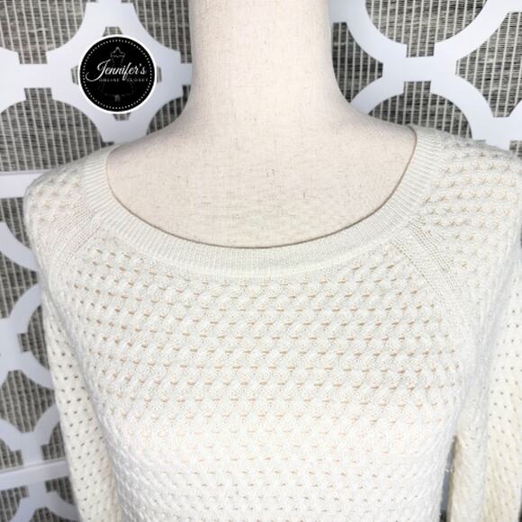 American Eagle Outfitters Women's Cream Open Weave Back Zip Sweater Size M - Picture 3 of 9